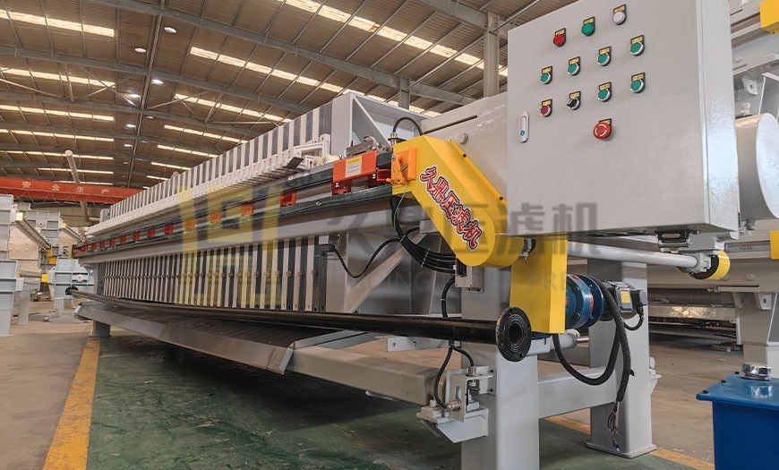 自動集液翻板壓濾機