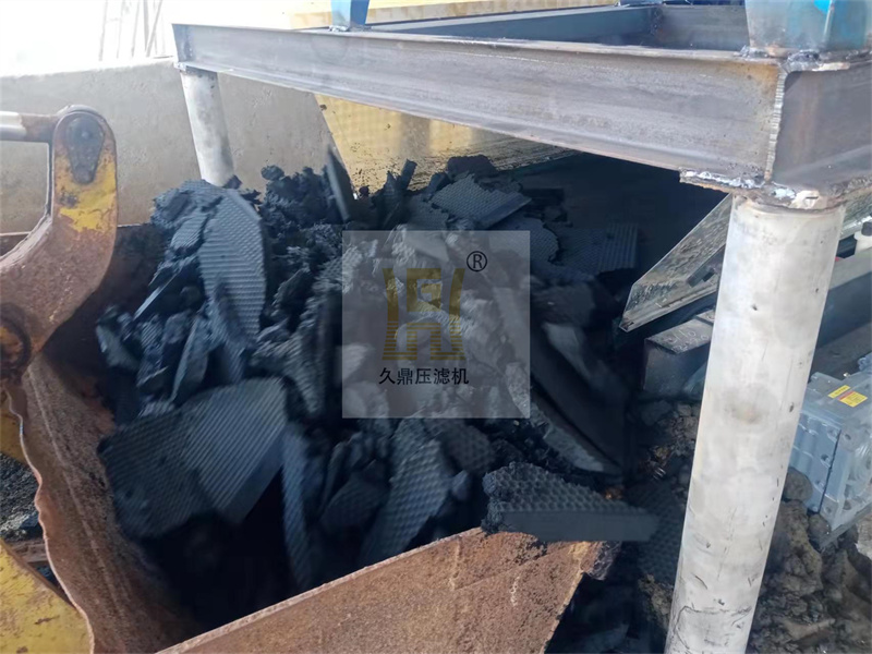 1763538402738251.jpg 3b41fd836e1fe9a940a9077b208763f.jpg